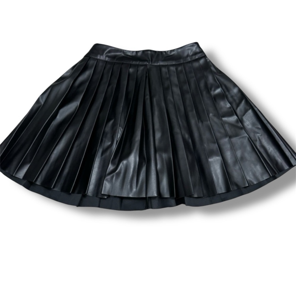 SHEIN PETITE High Waist Pleated PU Leather Short Skirt - Picture 2 of 6